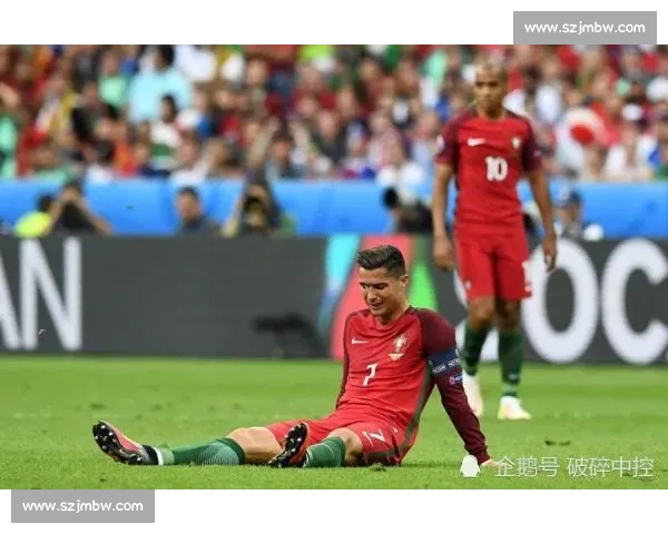 滕哈赫确认蒂尔曼受伤：勒沃库森新核首秀时间存疑，季前赛再添变数